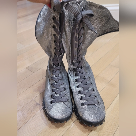Emporio Armani Boots size 39 silver Zipper in the back - Picture 2 of 11